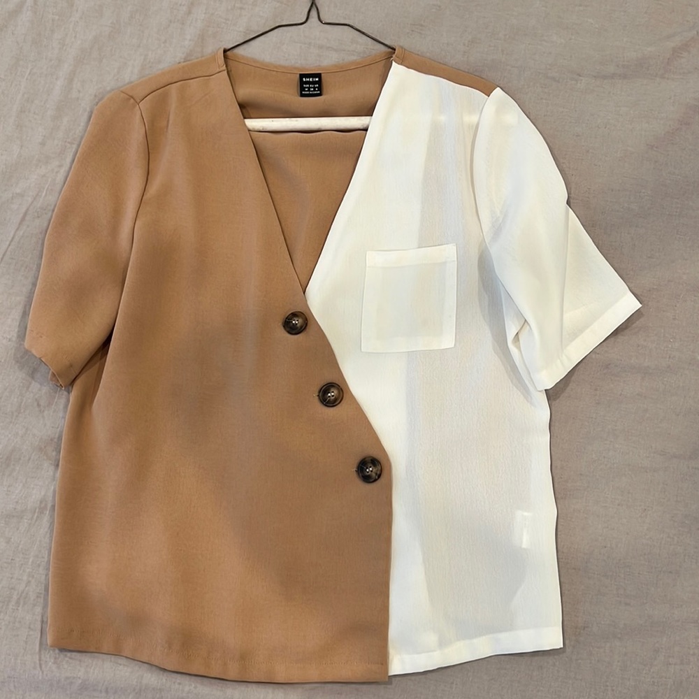 Button down blouse - Picture 2 of 6